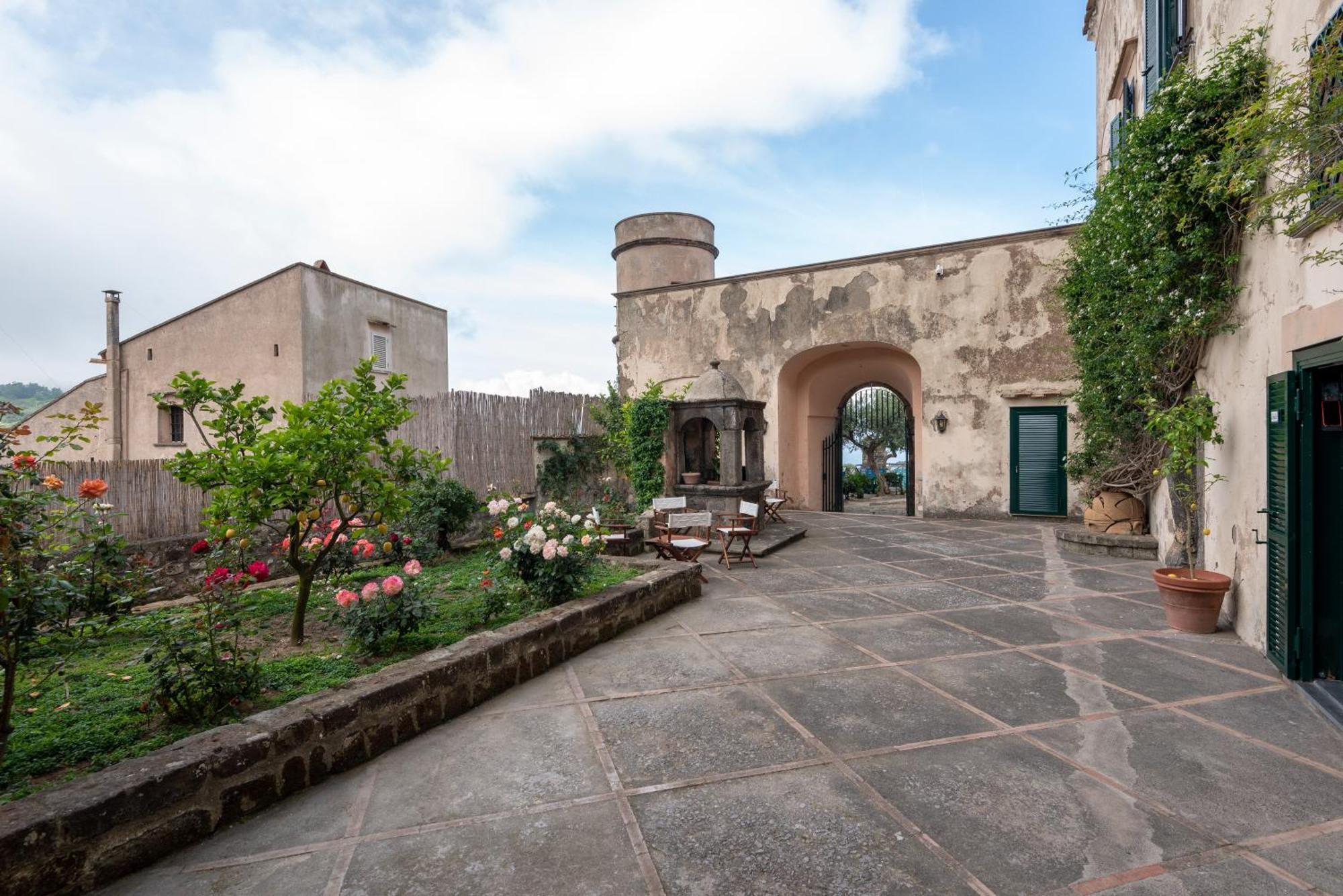 Villa Il Turro Масса-Лубренсе Экстерьер фото